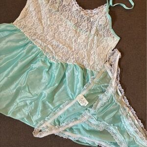 Elegant Lace and nylon Sleepwear Set in Mint
